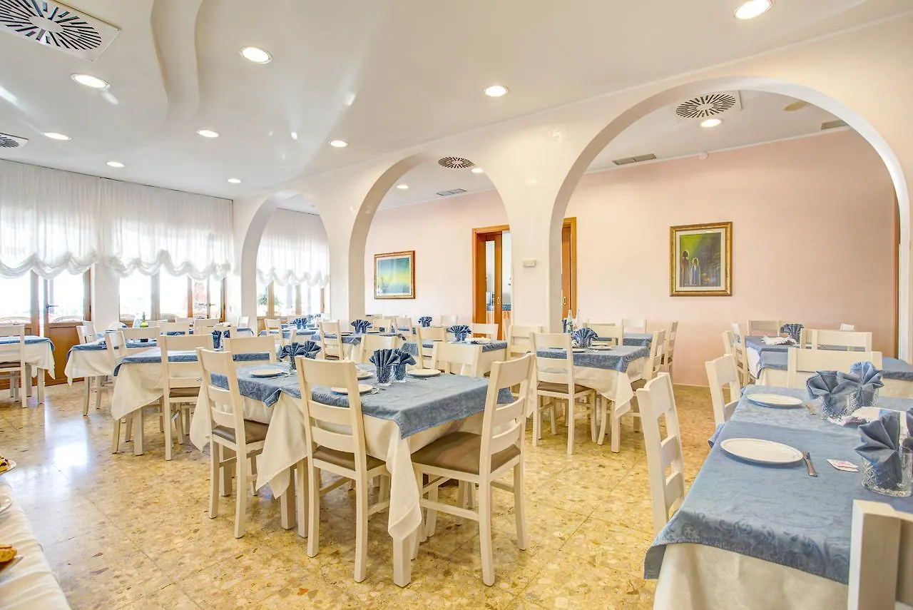 Hotel Lido Bellaria-Igea Marina 2*,  Italy