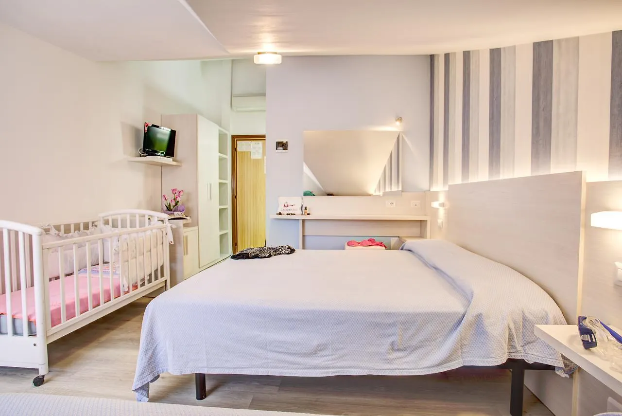 Hotel Lido Bellaria-Igea Marina 2*,  Italy
